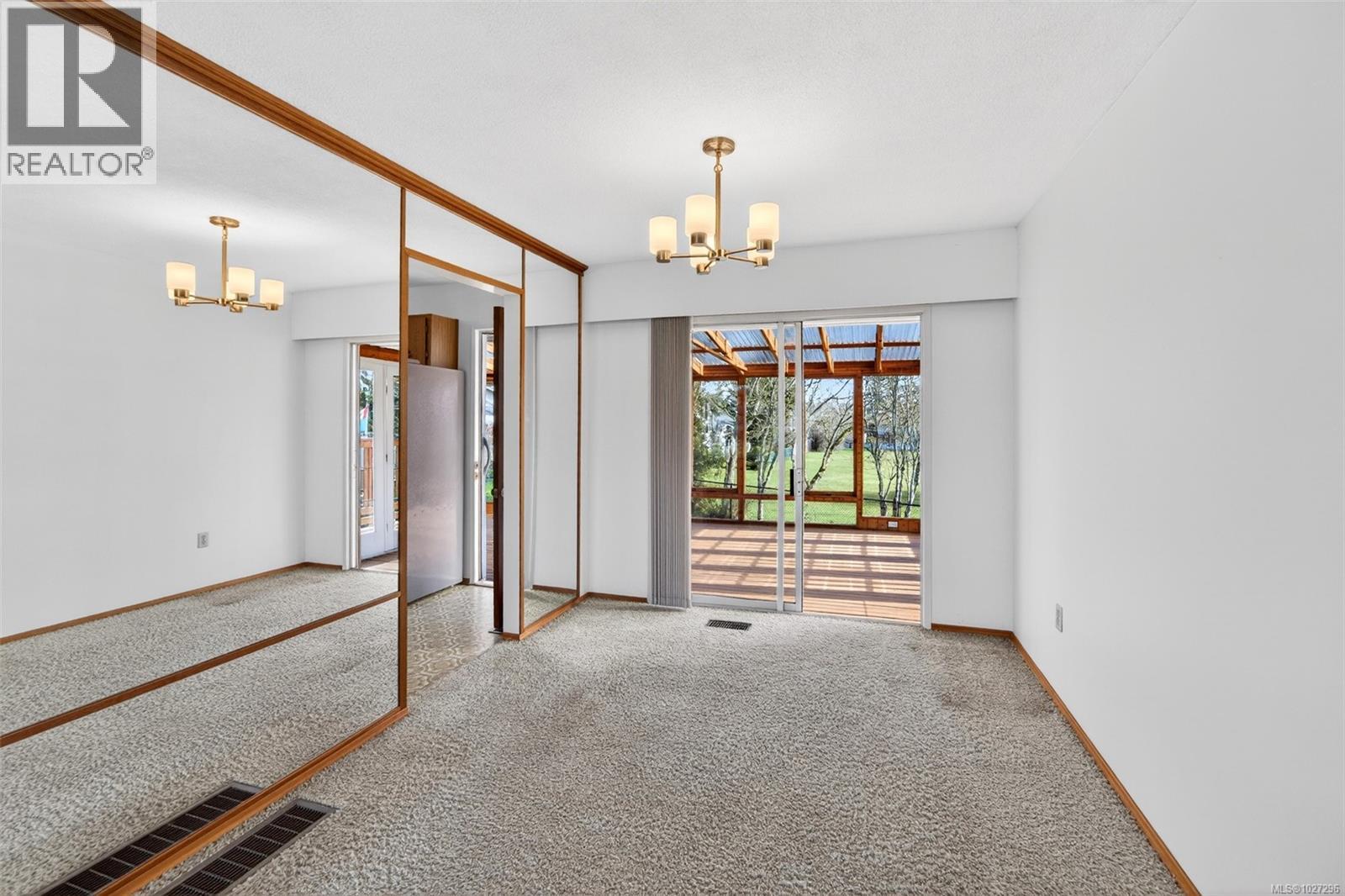 10304 Pollard Pl, Sidney, British Columbia  V8L 2M4 - Photo 10 - 1027296