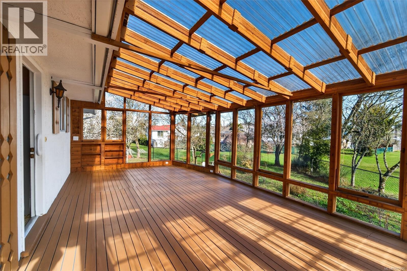 10304 Pollard Pl, Sidney, British Columbia  V8L 2M4 - Photo 11 - 1027296