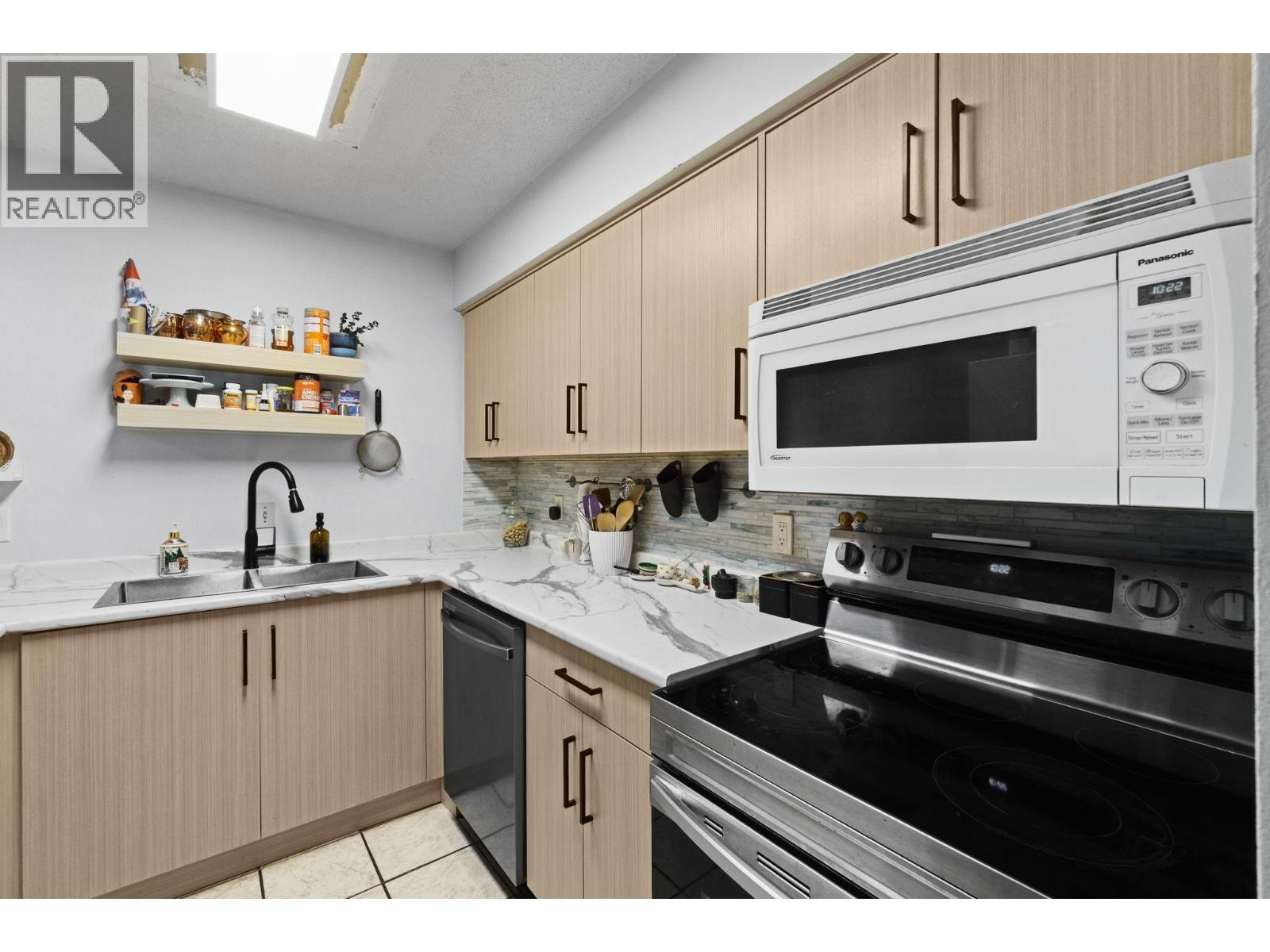 304 720 Eighth Avenue Avenue, New Westminster, British Columbia  V3M 2R3 - Photo 13 - R3095583