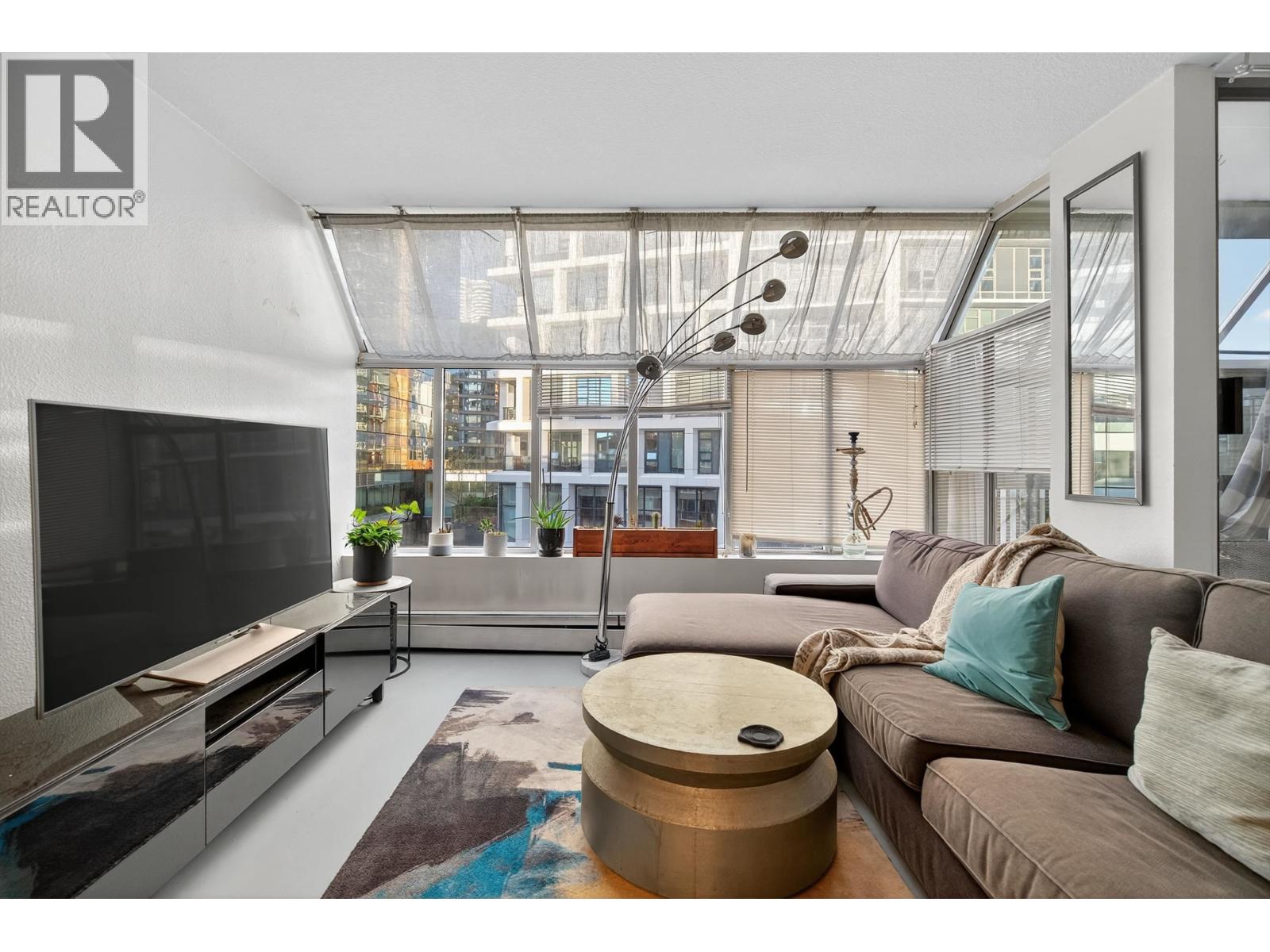 902 950 Drake Street, Vancouver, British Columbia  V6Z 2B9 - Photo 3 - R3096855