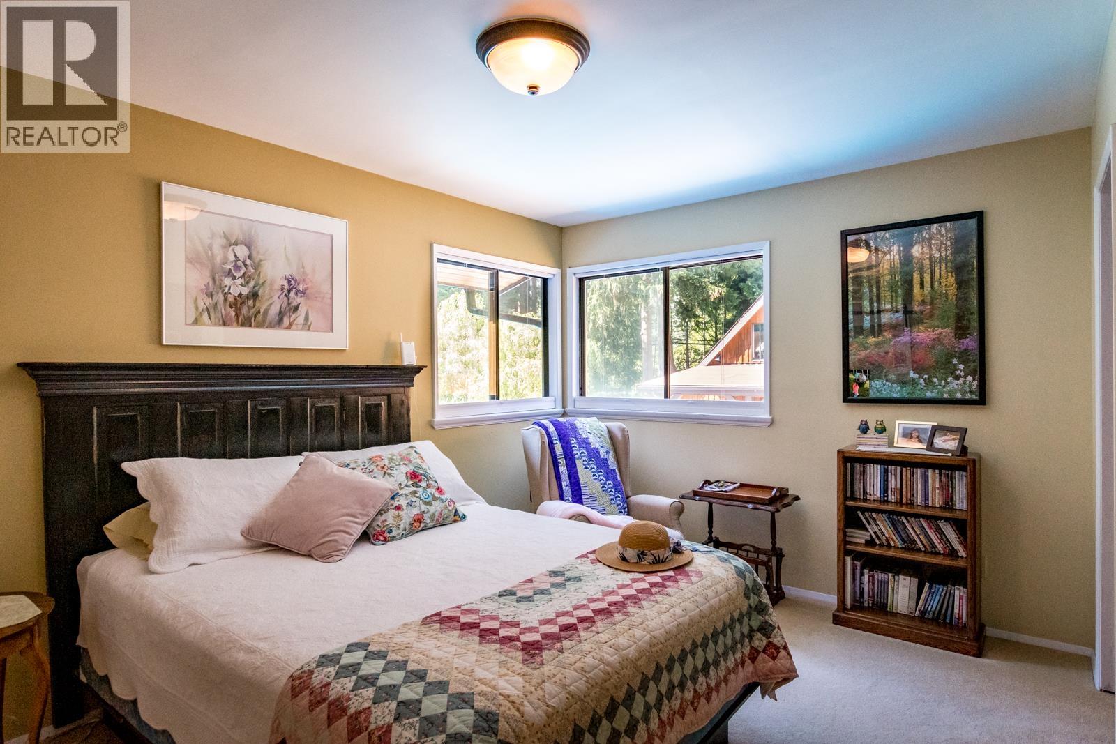 1371 Sunshine Coast Highway, Gibsons, British Columbia  V0N 1V0 - Photo 17 - R3096849