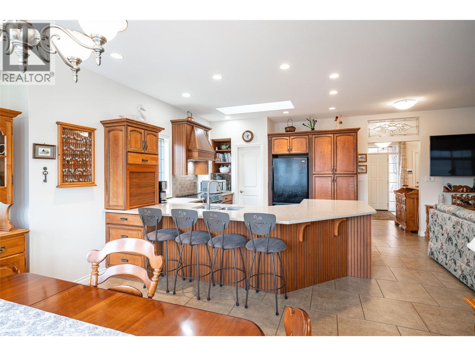 6905 Mountainview Drive, Oliver, British Columbia  V0H 1T4 - Photo 7 - 10377954