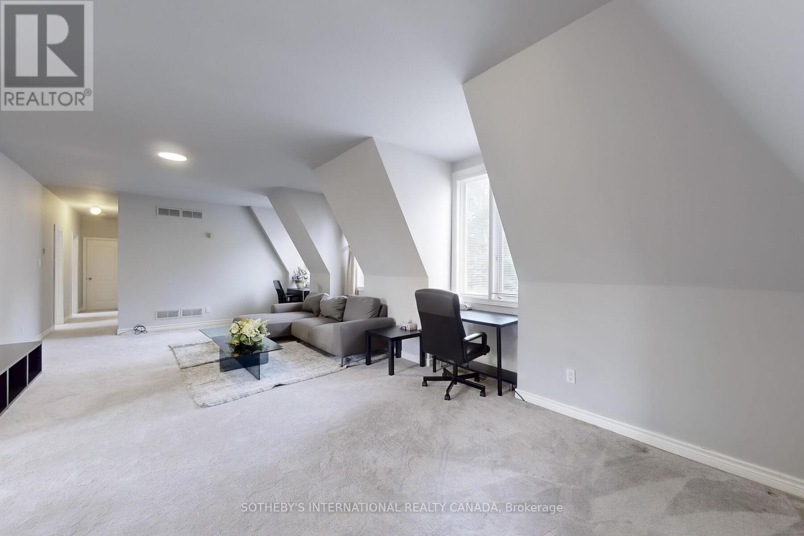 Coach House - 52 Post Road, Toronto, Ontario  M3B 1H8 - Photo 2 - C12852334