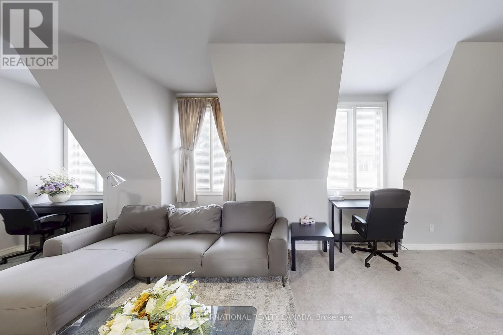 Coach House - 52 Post Road, Toronto, Ontario  M3B 1H8 - Photo 3 - C12852334