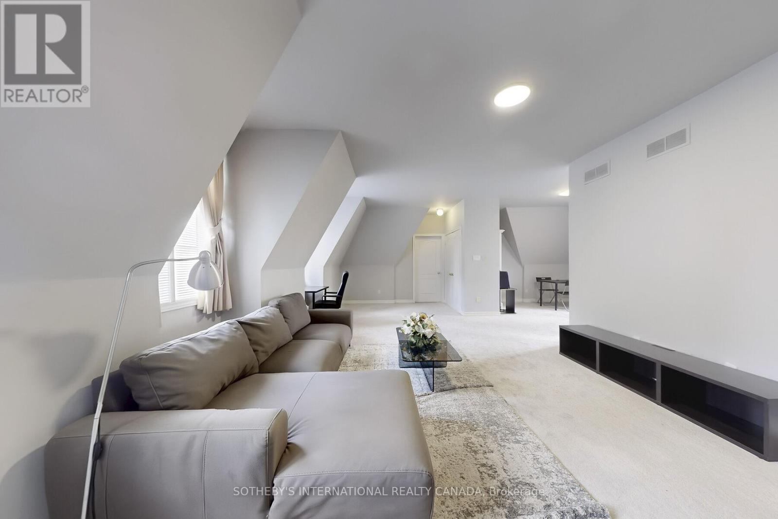 Coach House - 52 Post Road, Toronto, Ontario  M3B 1H8 - Photo 6 - C12852334