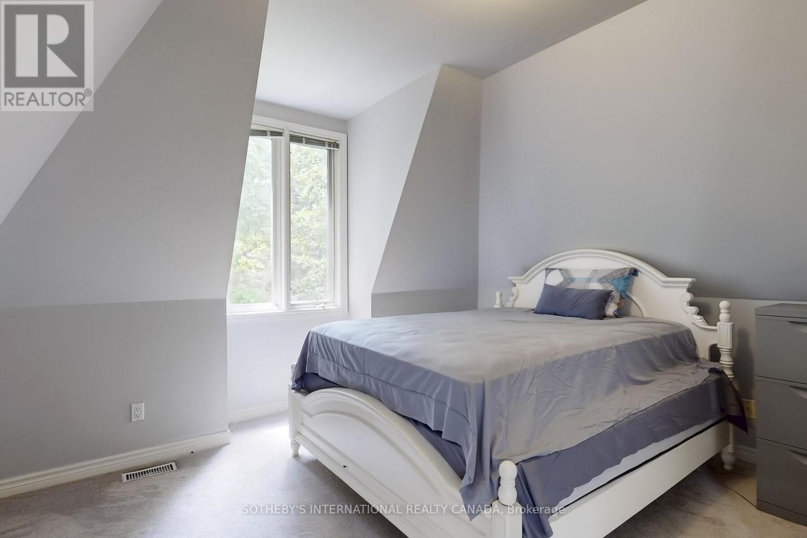 Coach House - 52 Post Road, Toronto, Ontario  M3B 1H8 - Photo 9 - C12852334