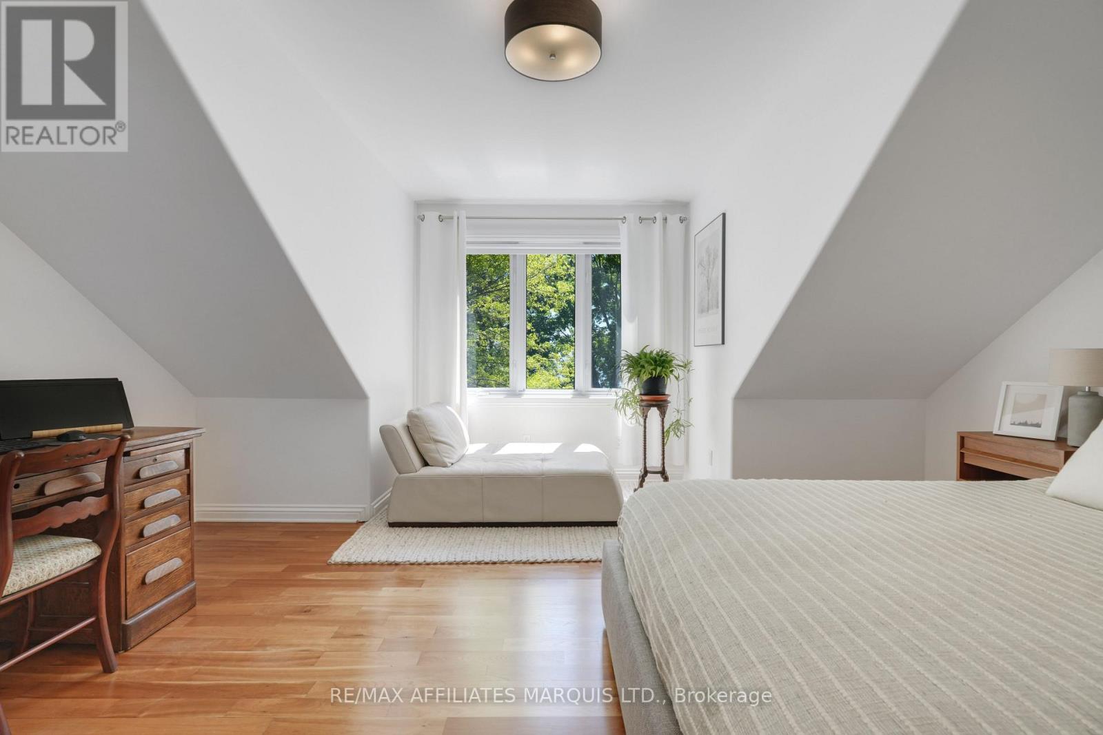 20562 Old Montreal Road, South Glengarry, Ontario  K0C 2C0 - Photo 31 - X12852348