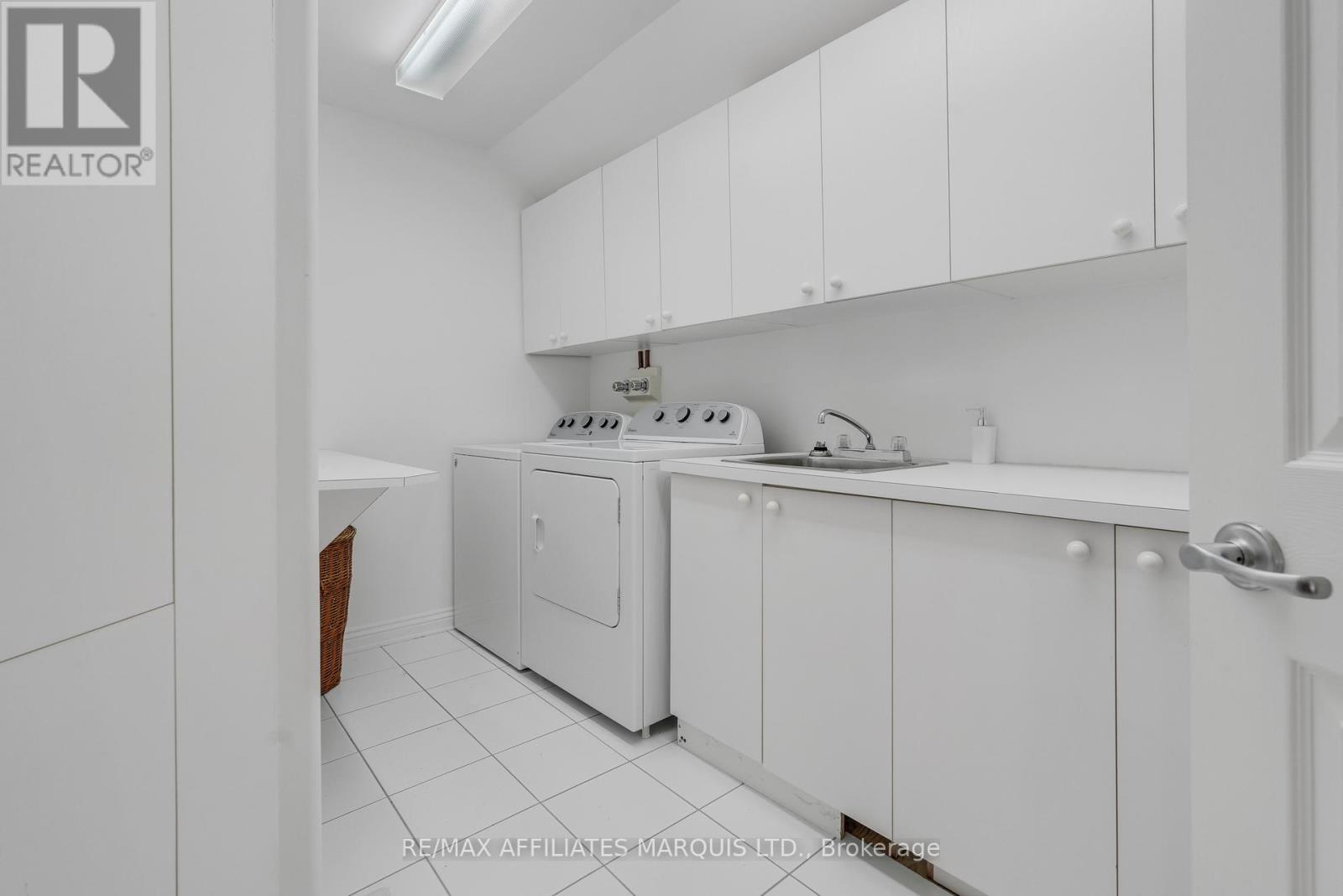 20562 Old Montreal Road, South Glengarry, Ontario  K0C 2C0 - Photo 36 - X12852348