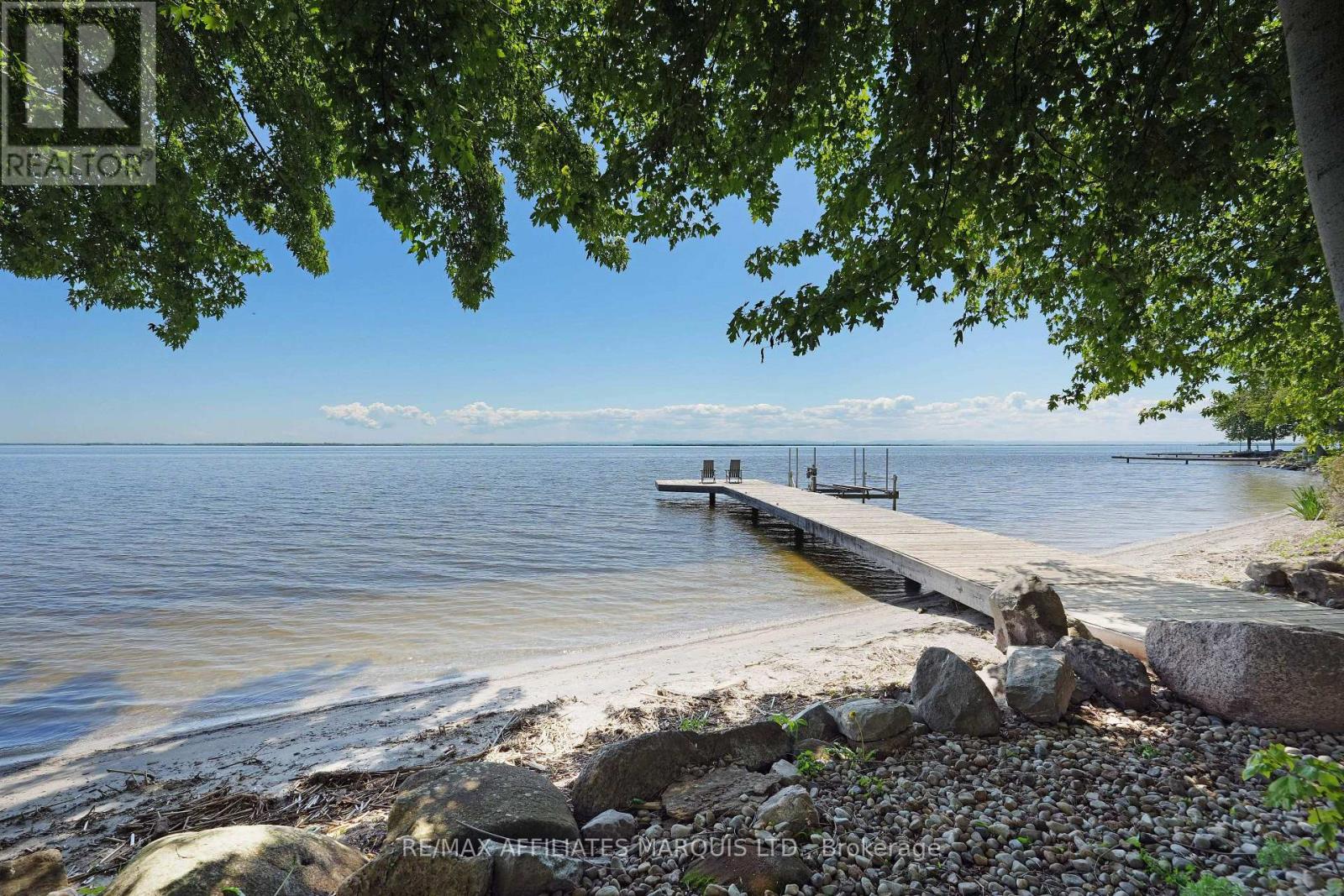 20562 Old Montreal Road, South Glengarry, Ontario  K0C 2C0 - Photo 4 - X12852348