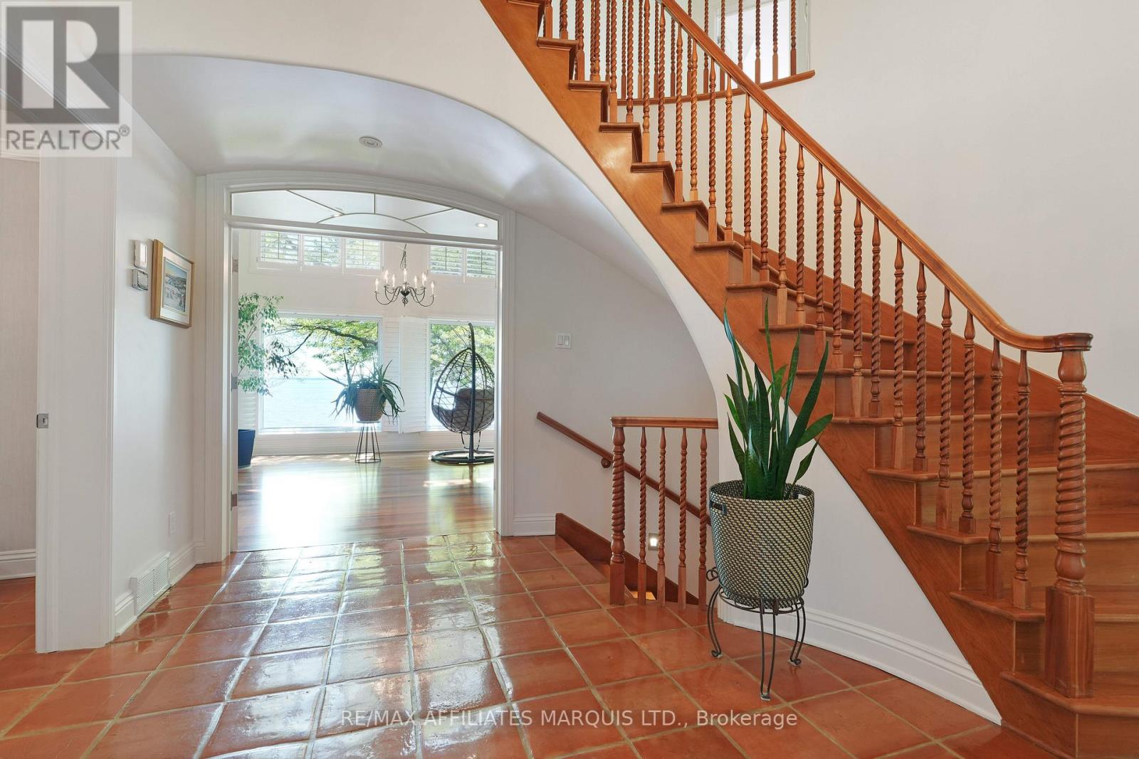 20562 Old Montreal Road, South Glengarry, Ontario  K0C 2C0 - Photo 9 - X12852348