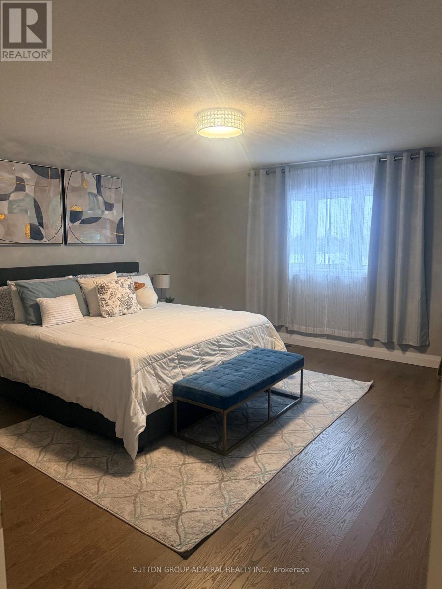 119 Michelle Drive, Vaughan (East Woodbridge), Ontario  L4L 9N3 - Photo 12 - N12852354