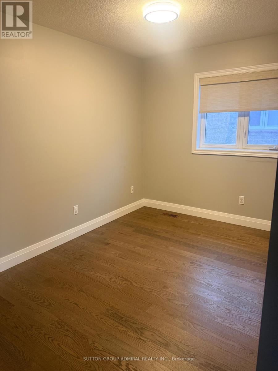 119 Michelle Drive, Vaughan (East Woodbridge), Ontario  L4L 9N3 - Photo 19 - N12852354