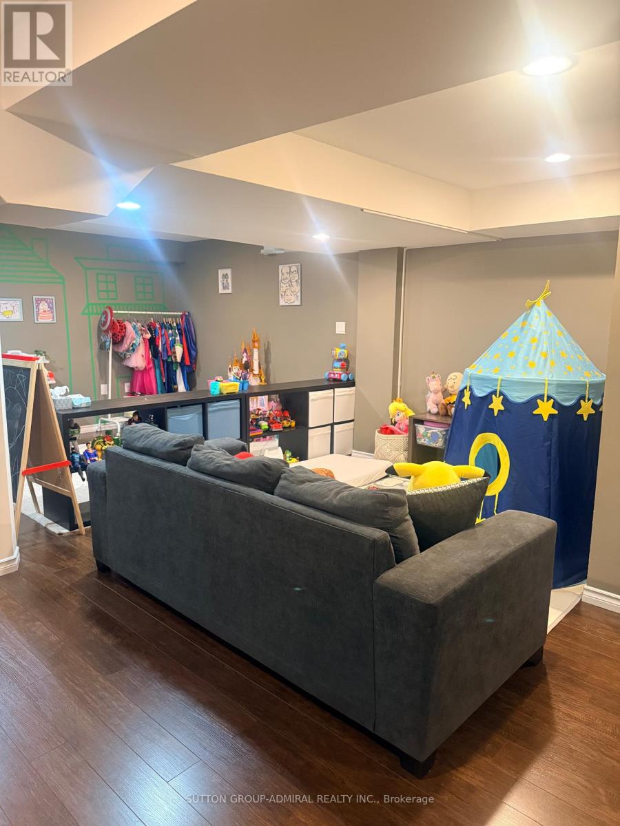 119 Michelle Drive, Vaughan (East Woodbridge), Ontario  L4L 9N3 - Photo 21 - N12852354