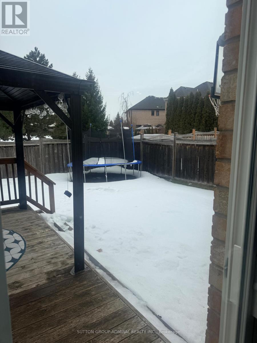 119 Michelle Drive, Vaughan (East Woodbridge), Ontario  L4L 9N3 - Photo 24 - N12852354