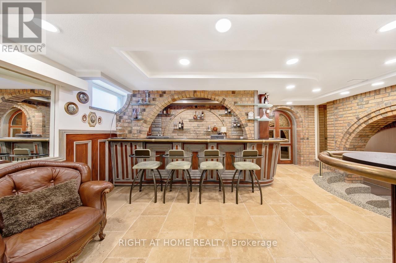 397 Maple Leaf Drive, Toronto (Maple Leaf), Ontario  M6L 1P4 - Photo 27 - W12802854