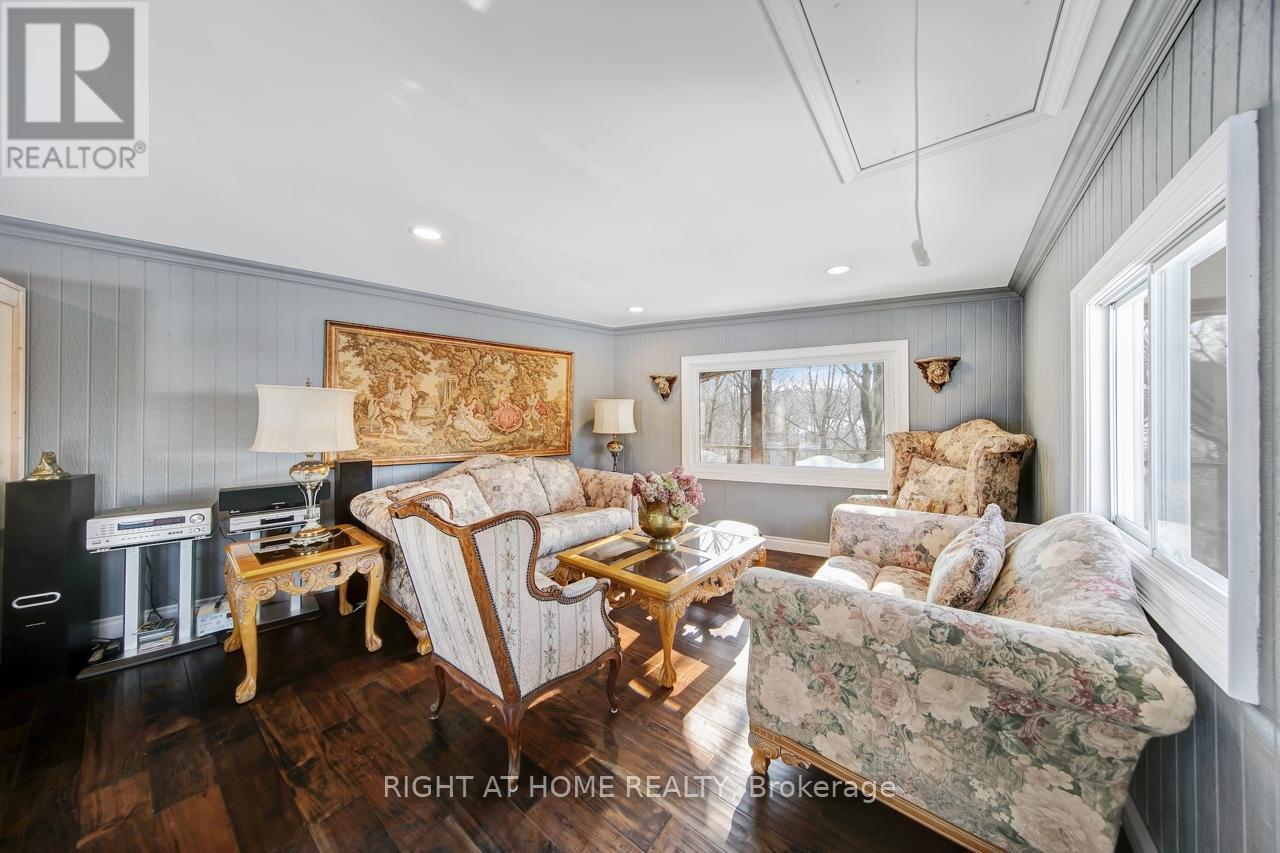 397 Maple Leaf Drive, Toronto (Maple Leaf), Ontario  M6L 1P4 - Photo 37 - W12802854