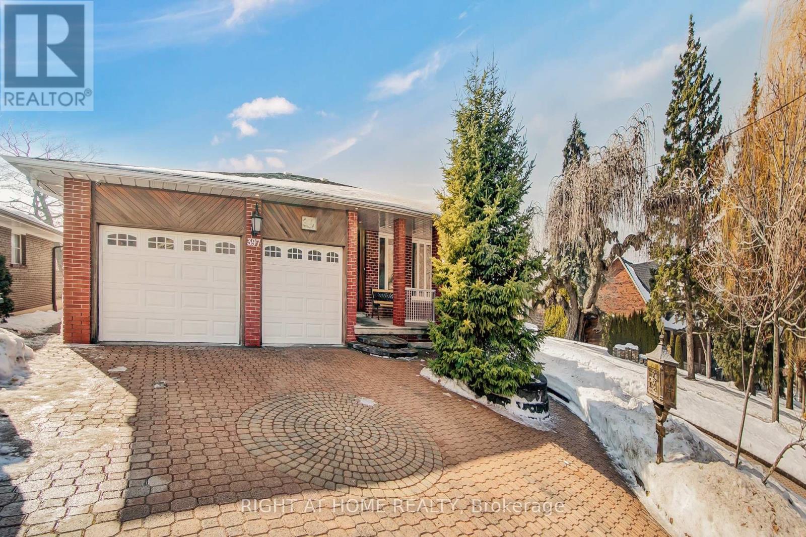 397 Maple Leaf Drive, Toronto (Maple Leaf), Ontario  M6L 1P4 - Photo 48 - W12802854