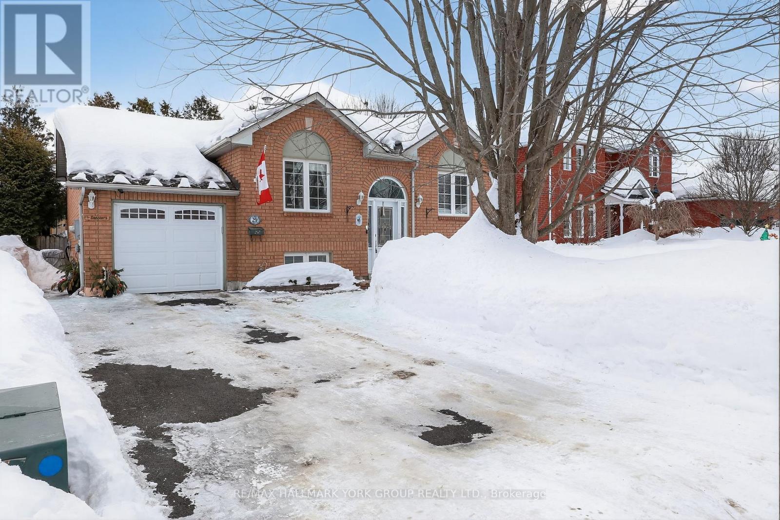 29 Ashton Street, Orillia, Ontario  L3V 7V5 - Photo 2 - S12852356