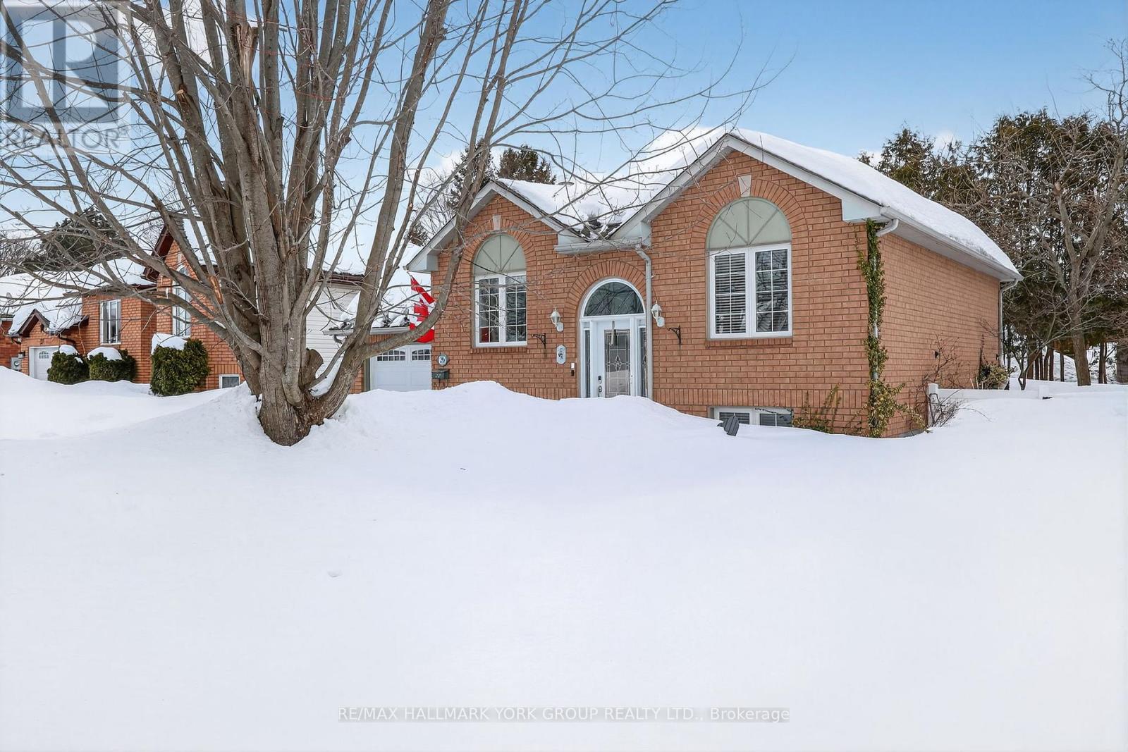 29 Ashton Street, Orillia, Ontario  L3V 7V5 - Photo 5 - S12852356