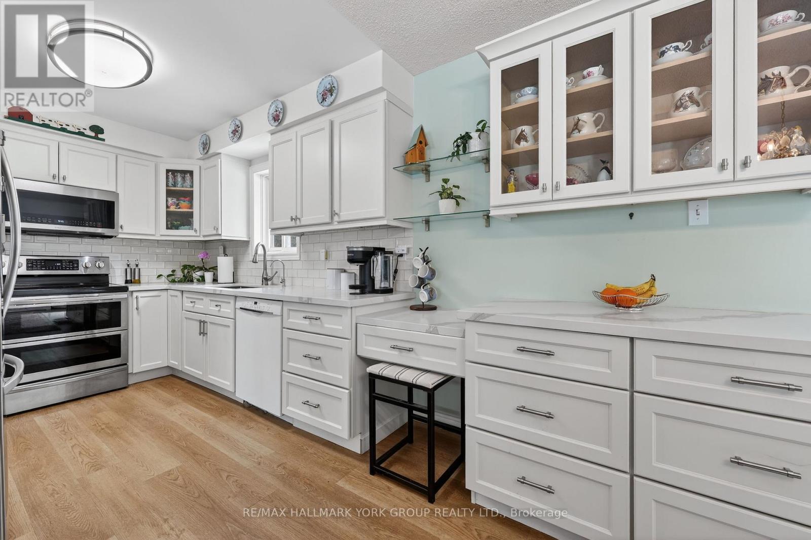 29 Ashton Street, Orillia, Ontario  L3V 7V5 - Photo 7 - S12852356