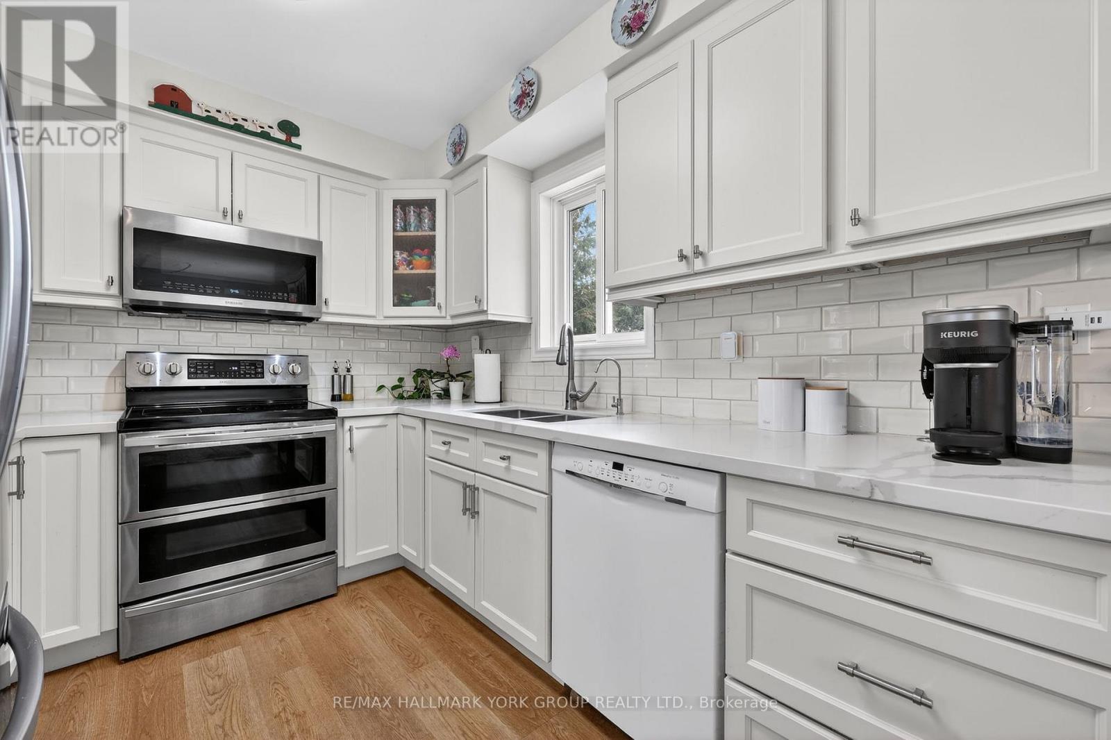 29 Ashton Street, Orillia, Ontario  L3V 7V5 - Photo 9 - S12852356