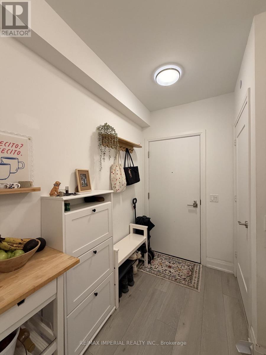 413 - 110 Marine Parade Drive, Toronto (Mimico), Ontario  M8V 0A3 - Photo 3 - W12852346