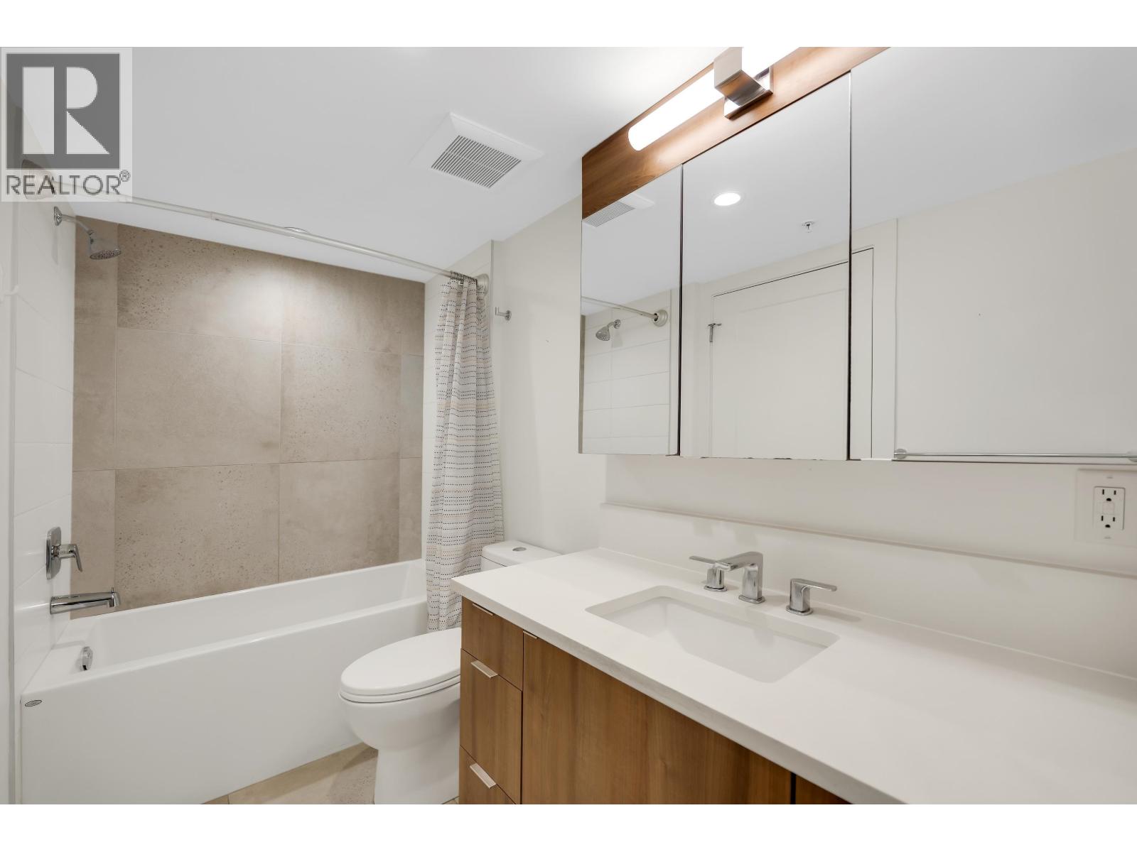 414 1365 Pemberton Avenue, Squamish, British Columbia  V8B 1B7 - Photo 11 - R3096728