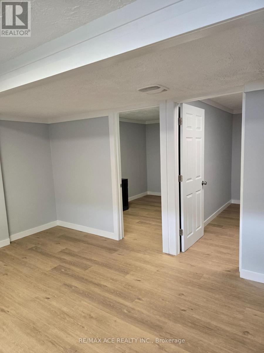 28 Bridlington Road, London South (South Y), Ontario  N6E 1X4 - Photo 38 - X12852344