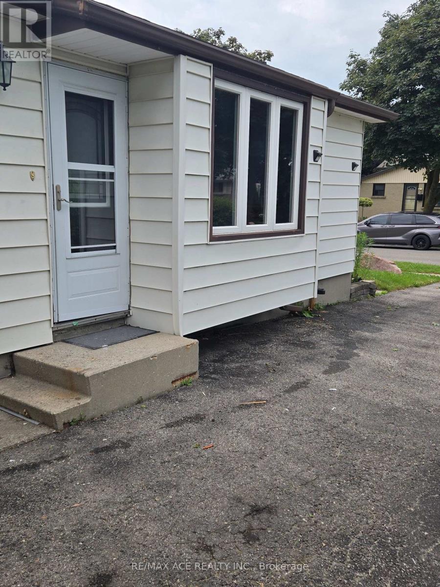 28 Bridlington Road, London South (South Y), Ontario  N6E 1X4 - Photo 4 - X12852344