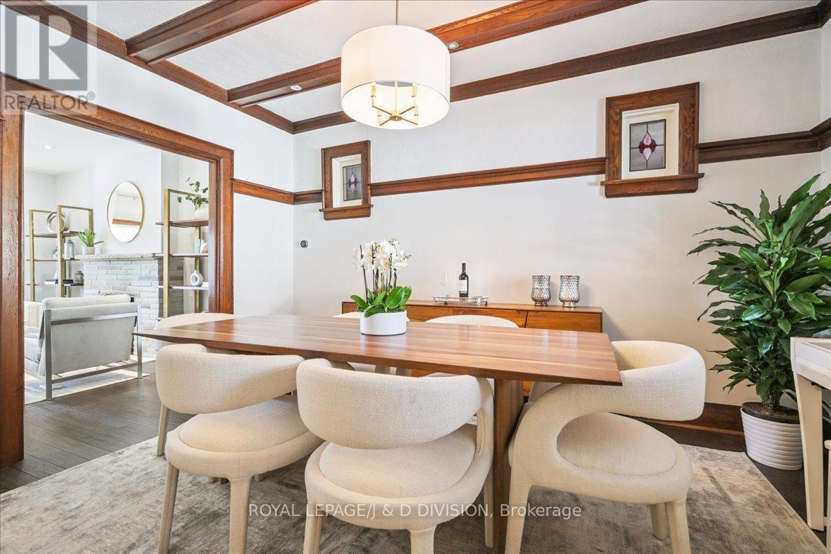 181 Clendenan Avenue, Toronto (High Park North), Ontario  M6P 2W9 - Photo 11 - W12852338