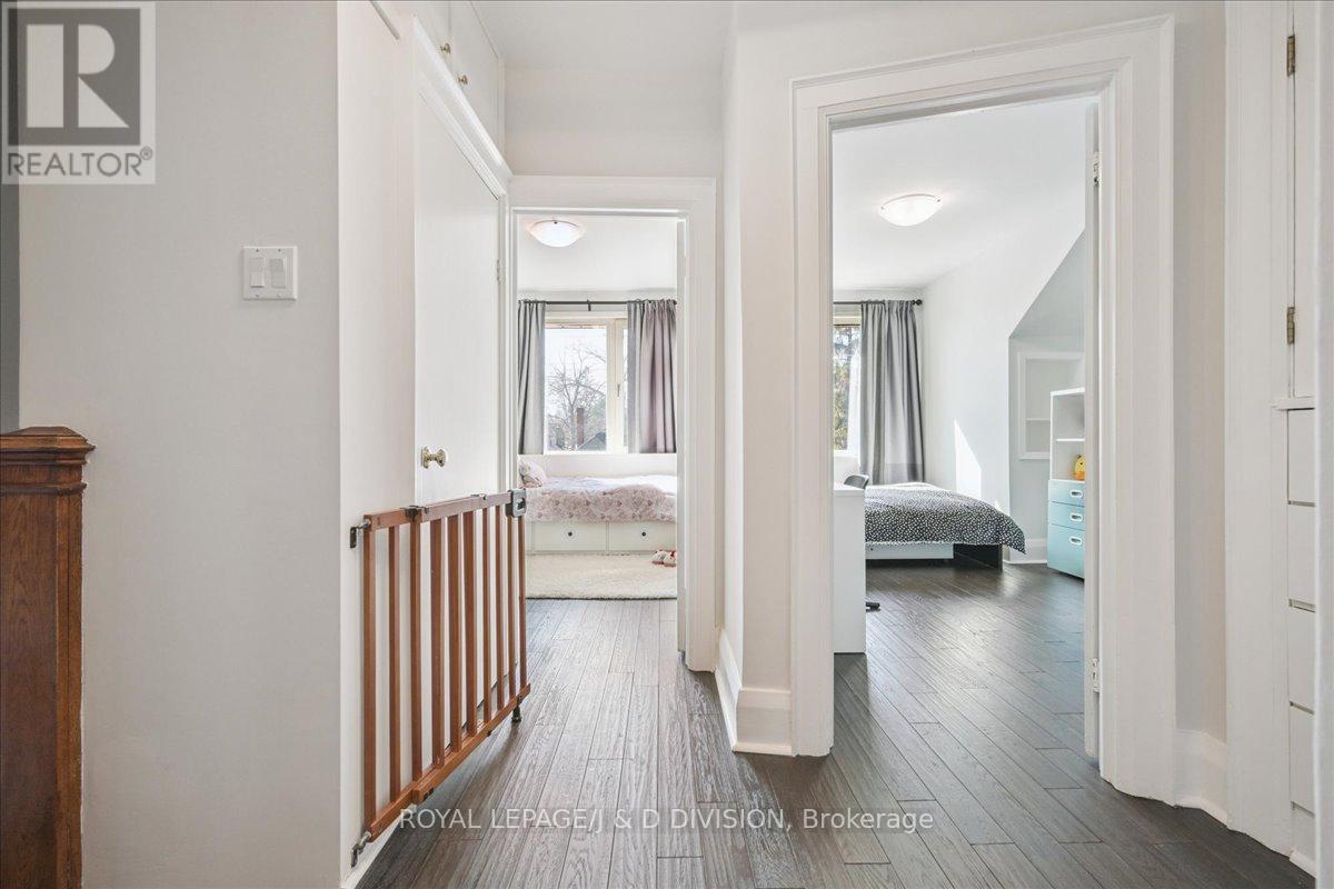 181 Clendenan Avenue, Toronto (High Park North), Ontario  M6P 2W9 - Photo 19 - W12852338