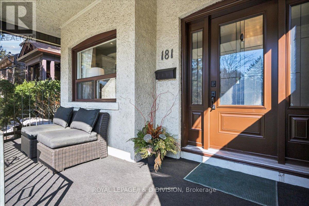 181 Clendenan Avenue, Toronto (High Park North), Ontario  M6P 2W9 - Photo 3 - W12852338