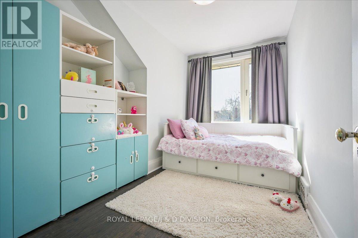 181 Clendenan Avenue, Toronto (High Park North), Ontario  M6P 2W9 - Photo 20 - W12852338