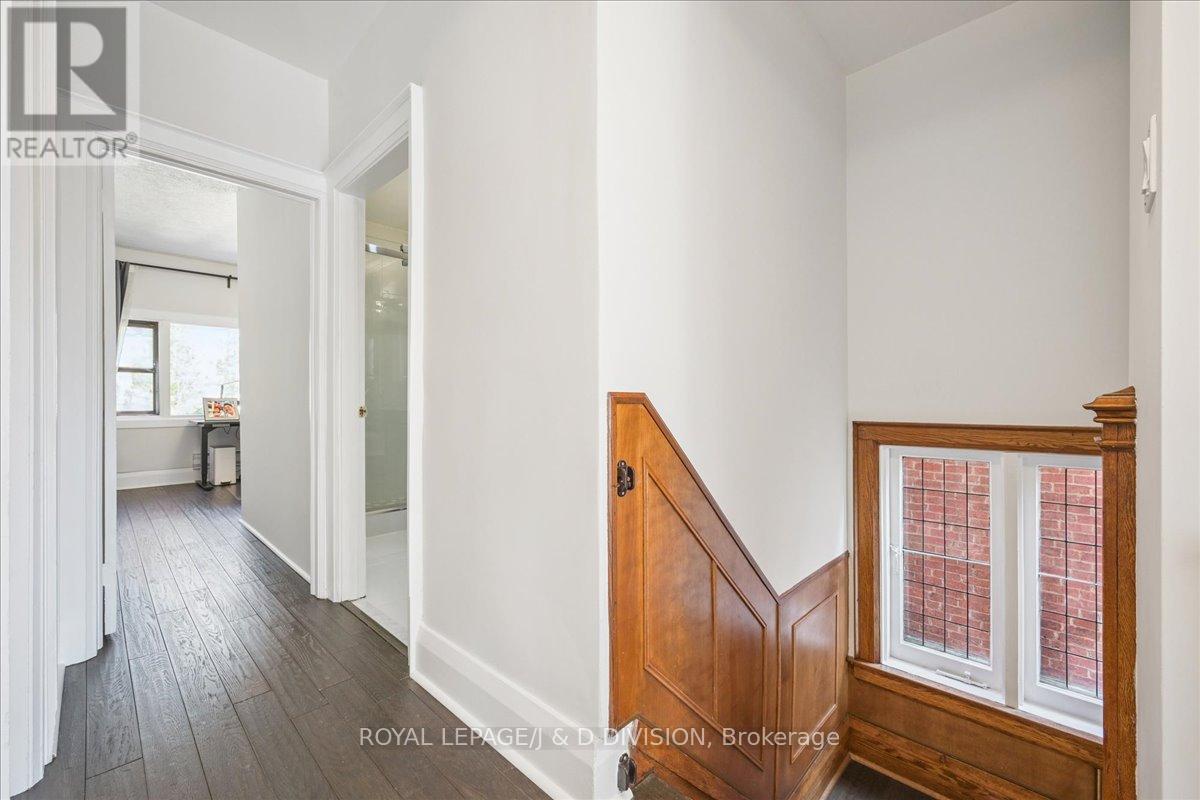 181 Clendenan Avenue, Toronto (High Park North), Ontario  M6P 2W9 - Photo 24 - W12852338