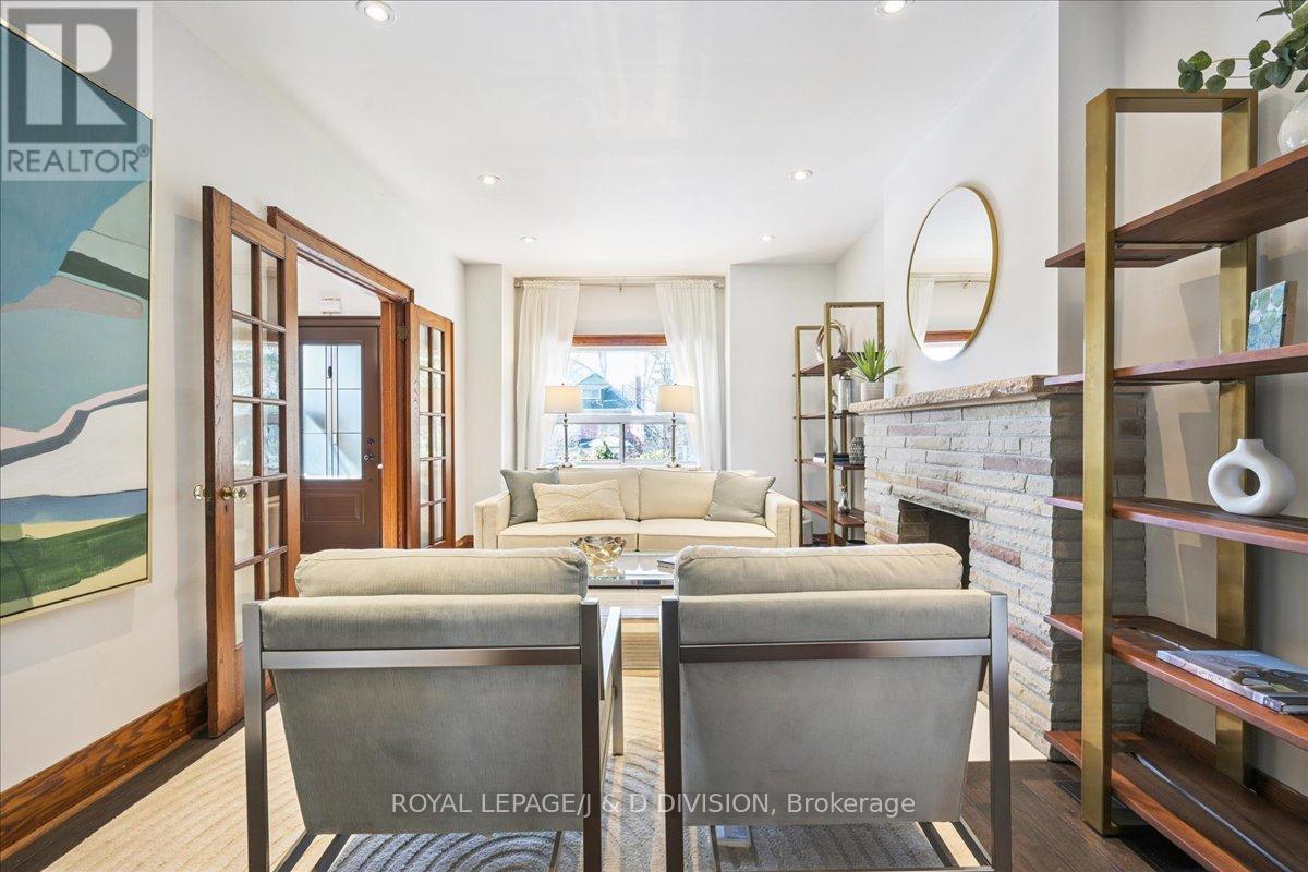 181 Clendenan Avenue, Toronto (High Park North), Ontario  M6P 2W9 - Photo 7 - W12852338