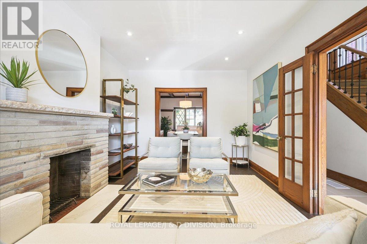 181 Clendenan Avenue, Toronto (High Park North), Ontario  M6P 2W9 - Photo 9 - W12852338