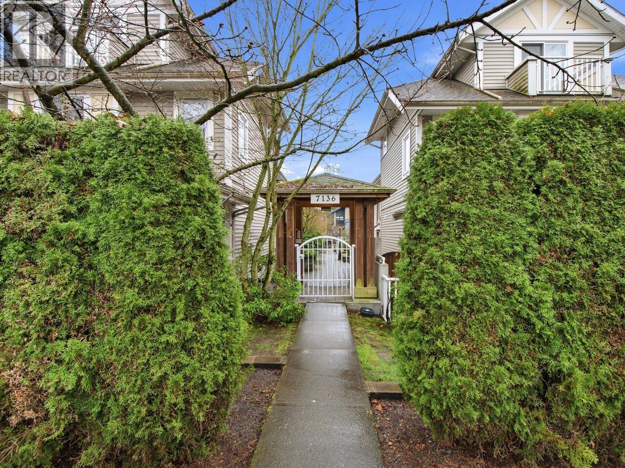 1 7136 18th Avenue, Burnaby, British Columbia  V3N 1H1 - Photo 1 - R3096827