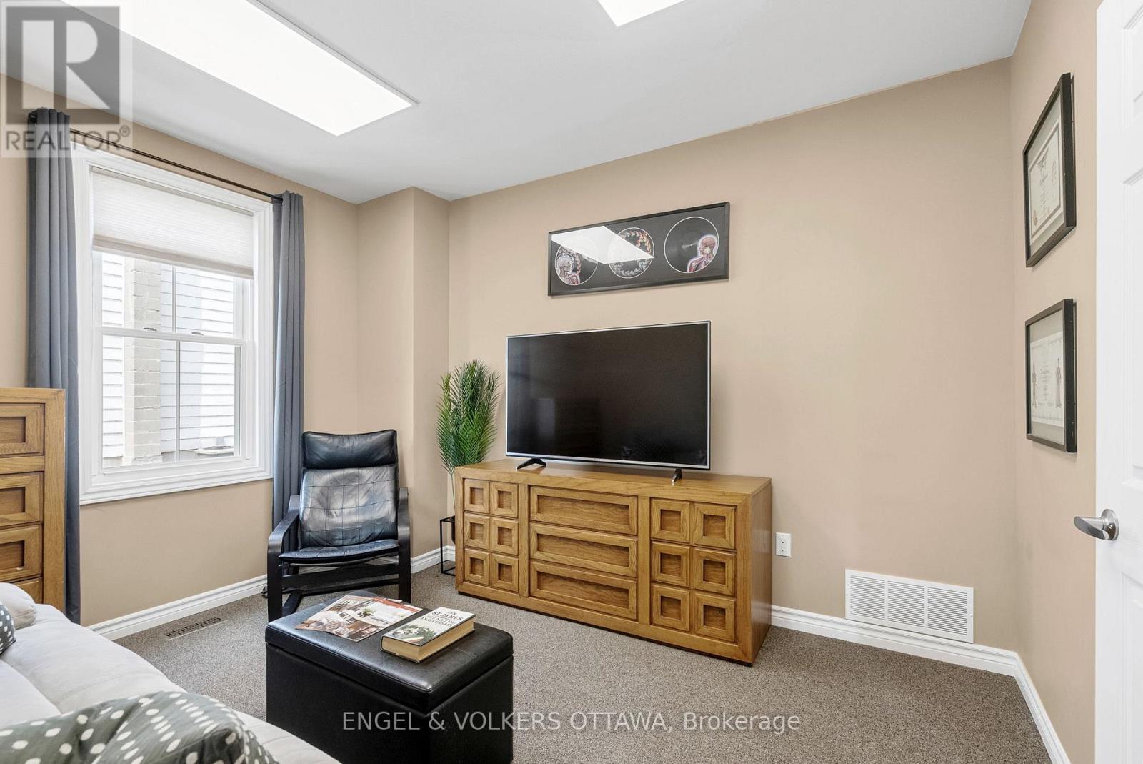 3698 Carp Road, Ottawa, Ontario  K0A 1L0 - Photo 5 - X12852386