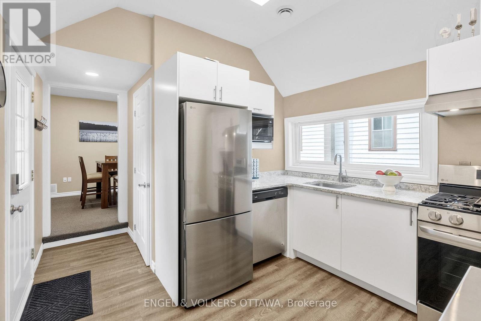 3698 Carp Road, Ottawa, Ontario  K0A 1L0 - Photo 8 - X12852386