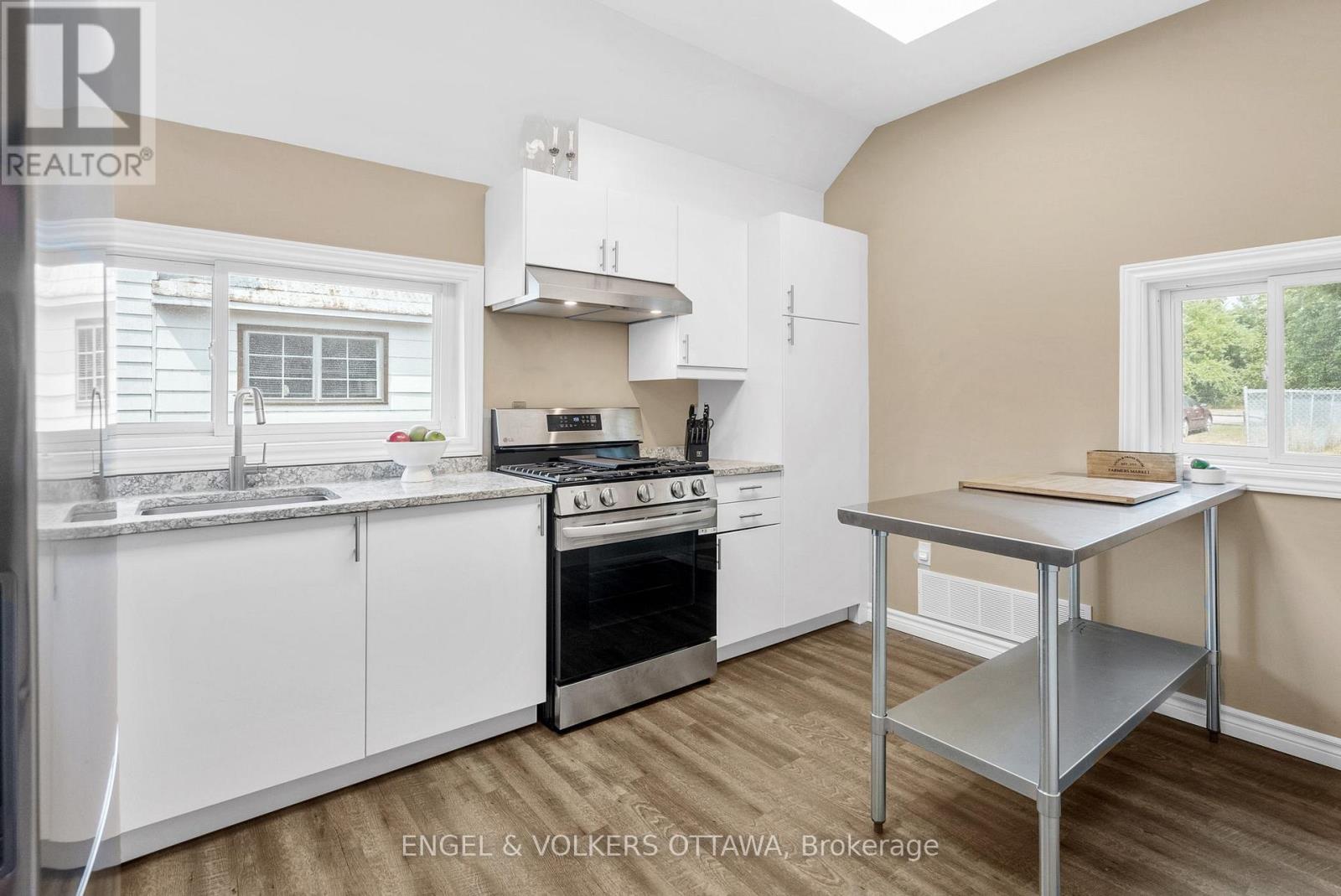 3698 Carp Road, Ottawa, Ontario  K0A 1L0 - Photo 9 - X12852386