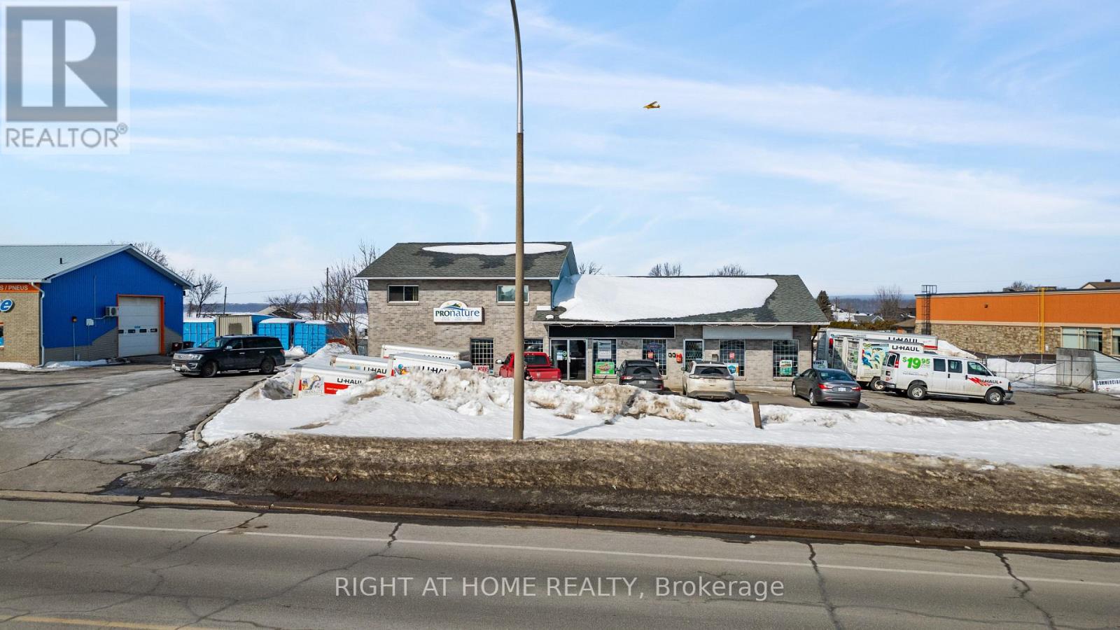 2836 Chamberland Street, Clarence-Rockland, Ontario  K4K 1M6 - Photo 3 - X12852408