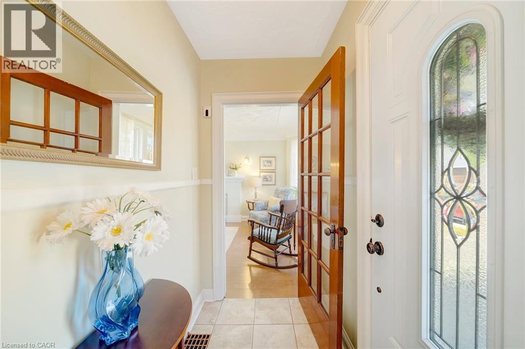 22 Churchill Avenue, Hamilton, Ontario  L9A 1J5 - Photo 4 - 40810058