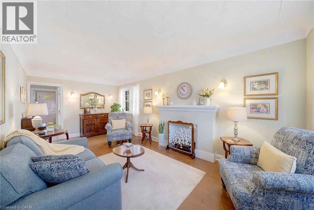 22 Churchill Avenue, Hamilton, Ontario  L9A 1J5 - Photo 5 - 40810058