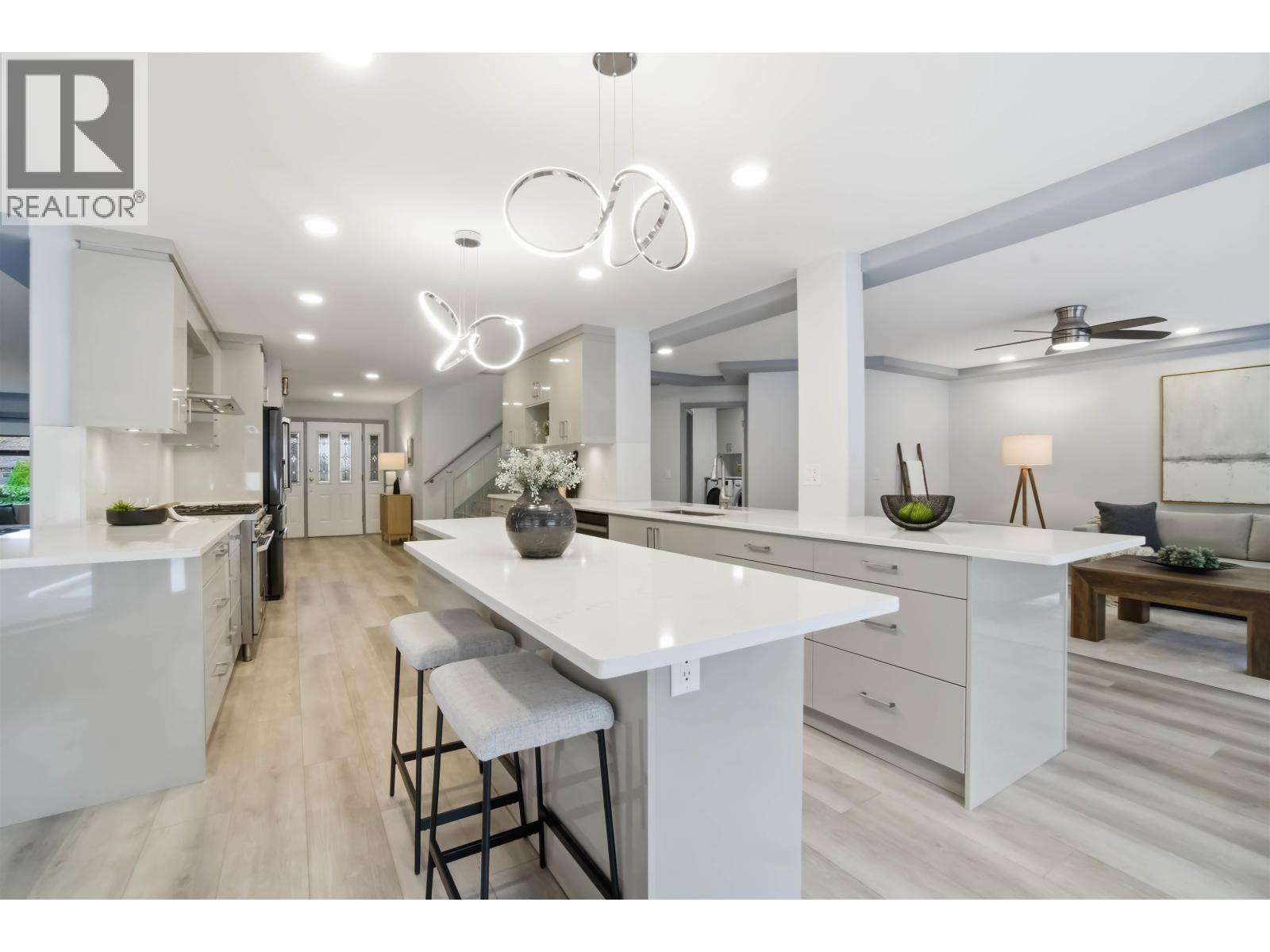 2271 Sorrento Drive, Coquitlam, British Columbia  V3K 6P4 - Photo 8 - R3096861