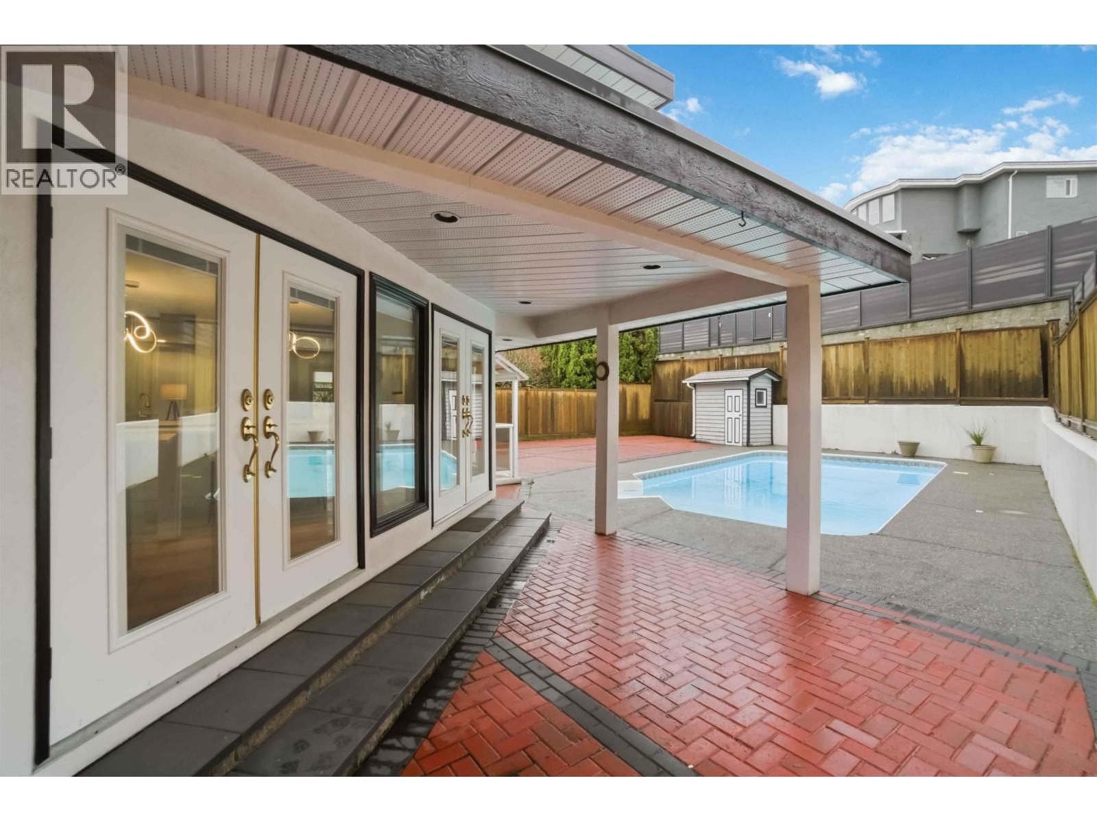 2271 Sorrento Drive, Coquitlam, British Columbia  V3K 6P4 - Photo 35 - R3096861