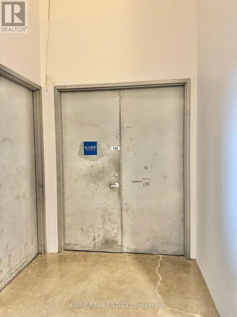 135 - 163 Sterling Road, Toronto (Dufferin Grove), Ontario  M6R 2B2 - Photo 3 - C12852418