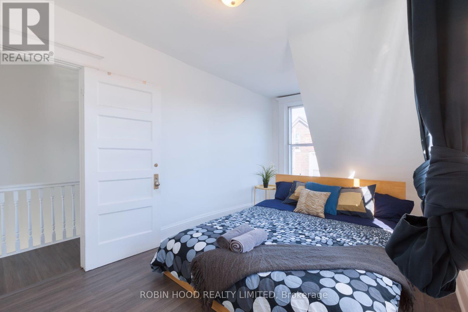 Unit 3 - 1 Beatrice Street, Toronto (Trinity-Bellwoods), Ontario  M6J 2T2 - Photo 7 - C12852422