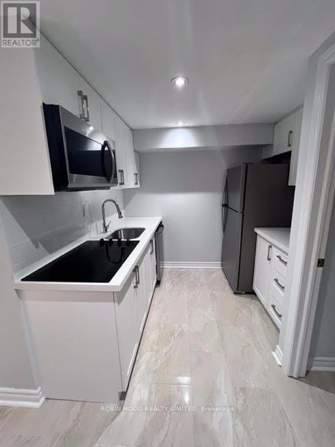 Basement - 82 Halsey Avenue, Toronto (O'connor-Parkview), Ontario  M4B 1A9 - Photo 2 - E12852396