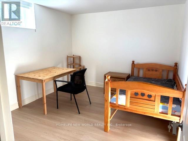 1 Ottawa Court, Aurora (Aurora Heights), Ontario  L4G 2Y6 - Photo 6 - N12852444