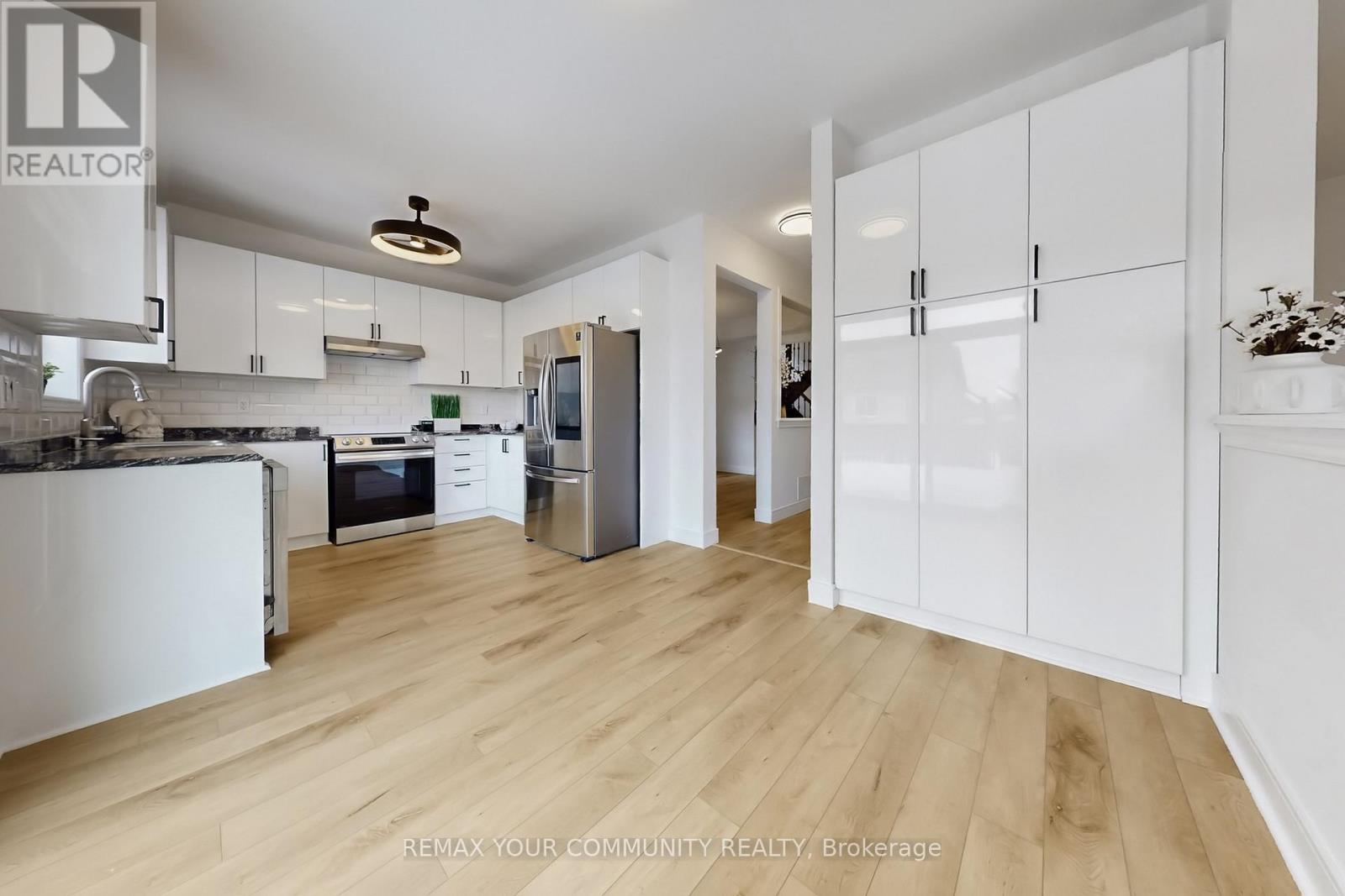 25 Bache Avenue, Georgina (Keswick South), Ontario  L4P 0C7 - Photo 15 - N12852090